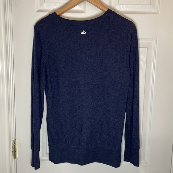 COPY - Alo Yoga Glimpse Long Sleeve Top in Rich Navy - Picture 4 of 4